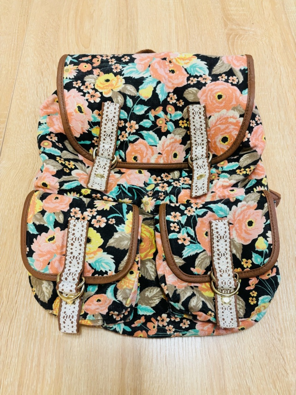 Candie’s 90s Floral Backpack